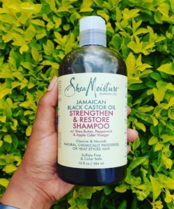 Shea Moisture Strengthen and Restore Shampoo